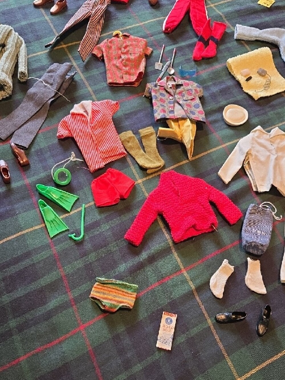 Vintage Ken Doll Blonde Hair with White Briefs, Case And Clothes - Picture 8 of 15